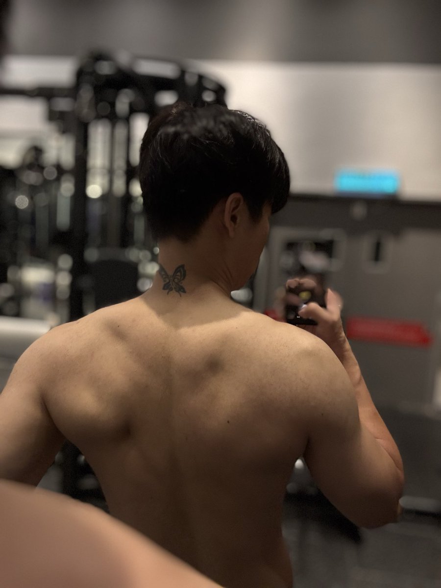 KingsleyTeoh_'s tweet photo. #Gym https://t.co/mRRxG7tQQa