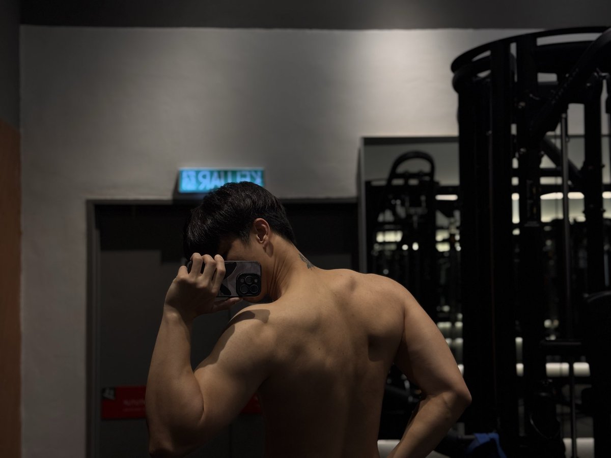 KingsleyTeoh_'s tweet photo. #Gym https://t.co/mRRxG7tQQa