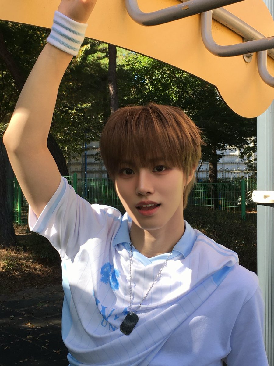 AHOF_official's tweet photo. 광주대학교🏫🩵
너무너무 즐거웠어요~
내년에 다시 만났으면 좋겠다👀

#AHOF #아홉
#JUWON #박주원 https://t.co/WLslRGc0hd