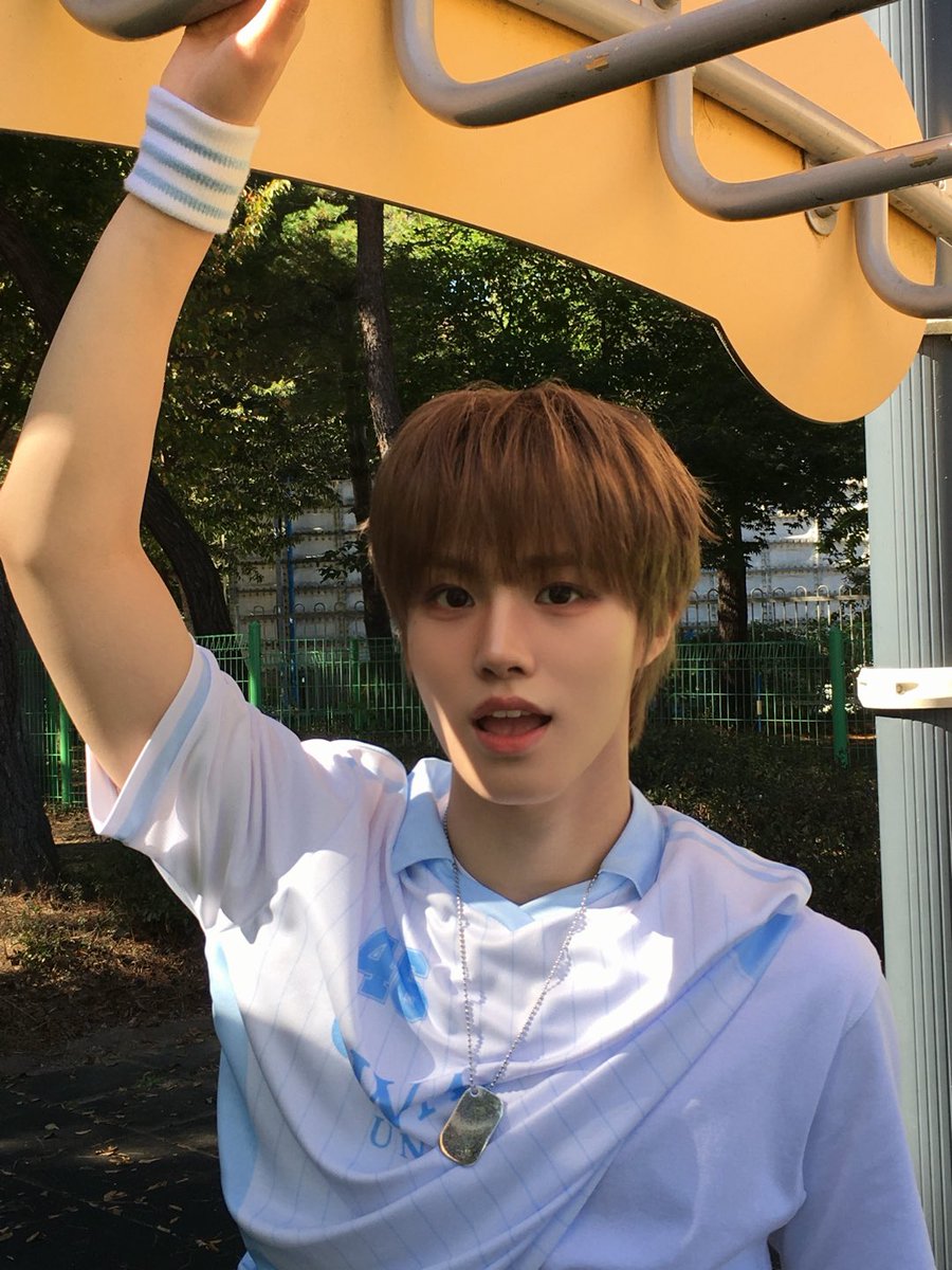 AHOF_official's tweet photo. 광주대학교🏫🩵
너무너무 즐거웠어요~
내년에 다시 만났으면 좋겠다👀

#AHOF #아홉
#JUWON #박주원 https://t.co/WLslRGc0hd