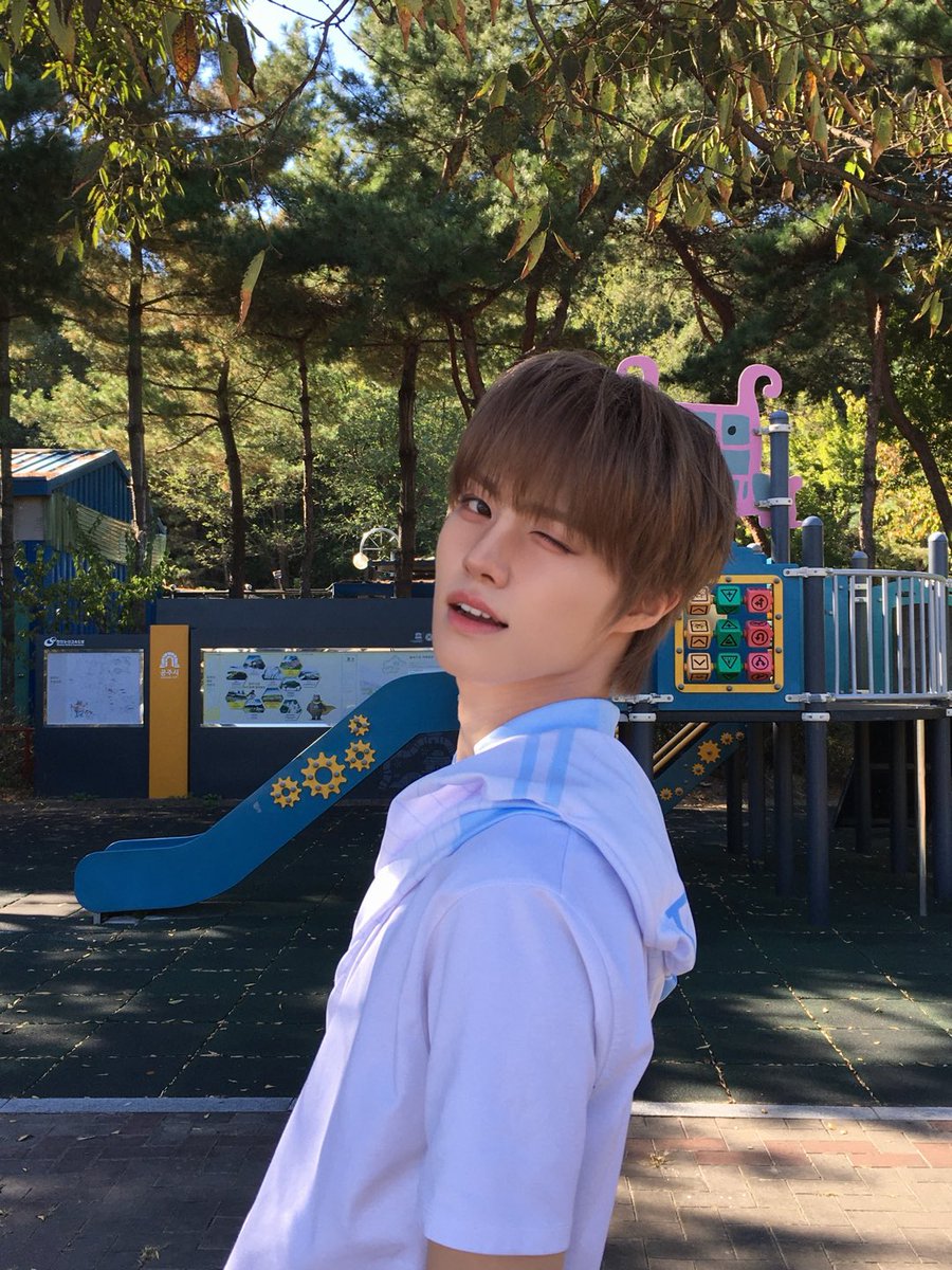 AHOF_official's tweet photo. 광주대학교🏫🩵
너무너무 즐거웠어요~
내년에 다시 만났으면 좋겠다👀

#AHOF #아홉
#JUWON #박주원 https://t.co/WLslRGc0hd