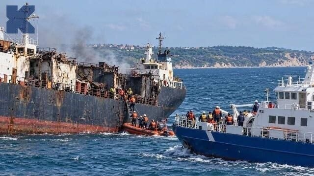 NOELreports's tweet photo. BGNES reports that two merchant ships were attacked by Russian drones off Bulgaria. One vessel sank and its crew is missing. Eighteen crew members from the second ship were evacuated, with some injured. Bulgaria’s government is convening an emergency meeting. #Europe https://t.co/hBV2cHEU8c
