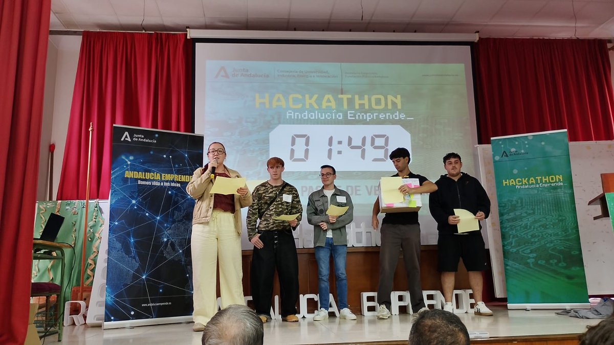 cadecordobaAE's tweet photo. ๐ฏ ๐ #HackathonEmprende ๐#Cordoba
Menudo trabajo tiene el #jurado, demasiado ๐talento aquรญ hoy.
๐ฃ๏ธEstamos escuchando al equipo1๏ธโฃ0๏ธโฃy su ๐๐๐๐๐๐ ๐๐ ๐๐๐๐๐๐๐๐๐ร๐๐ฅ
#territorioemprende #EmprendeAND #EmprendimientoEducativo @UniversidadAND @aemprende https://t.co/f5ehoMqGVe