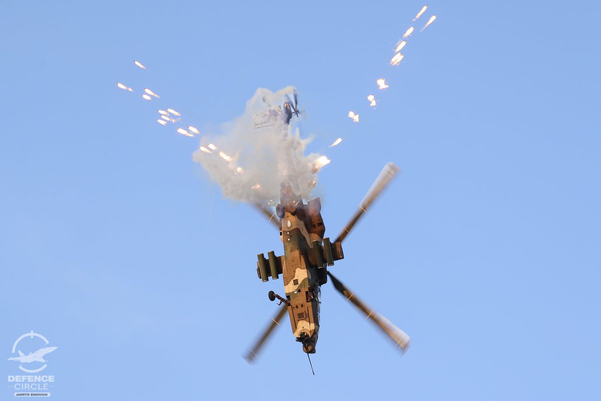DefenceCir2026's tweet photo. AAD2026 Airshow Images!
An unforgettable airshow showcasing incredible aircraft, pilots and aviation excellence.
#AAD2026 #AFBWaterkloof #Airshow #Aviation #DefenceCircle #SAAF https://t.co/xFLbNQWust