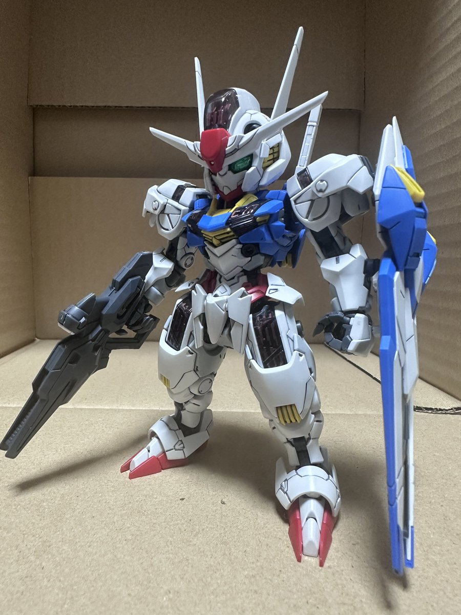 spacesonic13's tweet photo. MGSDガンダムエアリアル完成
#ガンプラ https://t.co/rNxgWz5f73