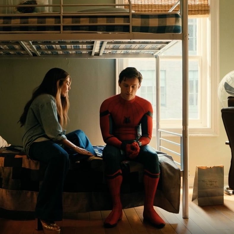 starkwasps's tweet photo. the stark industries logo on bruce’s inhibitor and the paperbag oh tony you are still the ghost that haunts the people who loved you… https://t.co/vBAgWwuFi1
