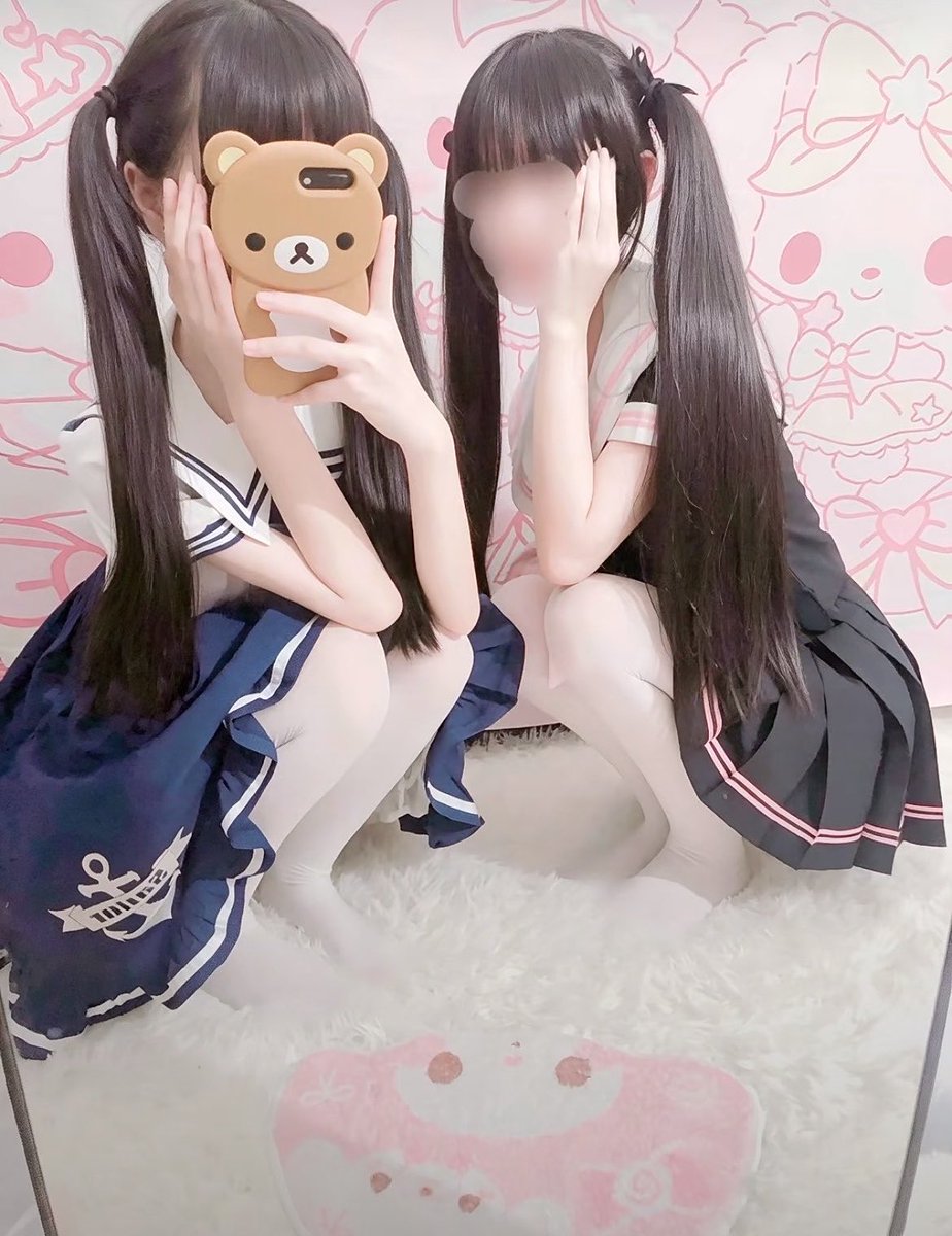 whitney45zn2's tweet photo. 新拍的照片！！！

有人想锐评一下我跟闺蜜的福嘛 🥹       

真心给福（人机不要来）   

真没有🚪  流言 1 我真的给呀 https://t.co/prwJVJe3Wd