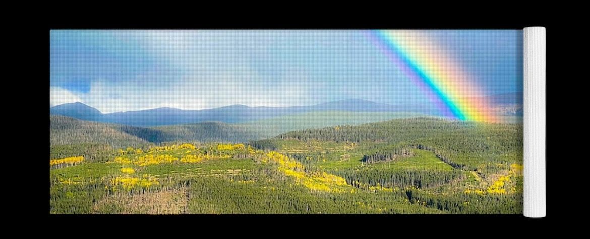 erinmdorffette's tweet photo. Rainbows and yoga, a perfect match! Bring color, joy and good vibes to your practice with this stunning collection of rainbow yoga mats.
Shop now → https://t.co/uXZSZazu7G
#Yoga #Rainbows #YogaMat #Namaste #Pride #PrideMonth #ZenLife #YogaLife #GiftIdea https://t.co/sfSMzsMLfV