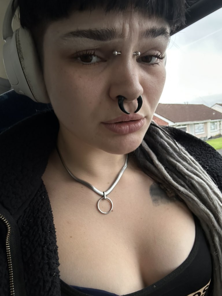 notesfromkaz's tweet photo. Boobies are boobing https://t.co/qEPVLurLMr