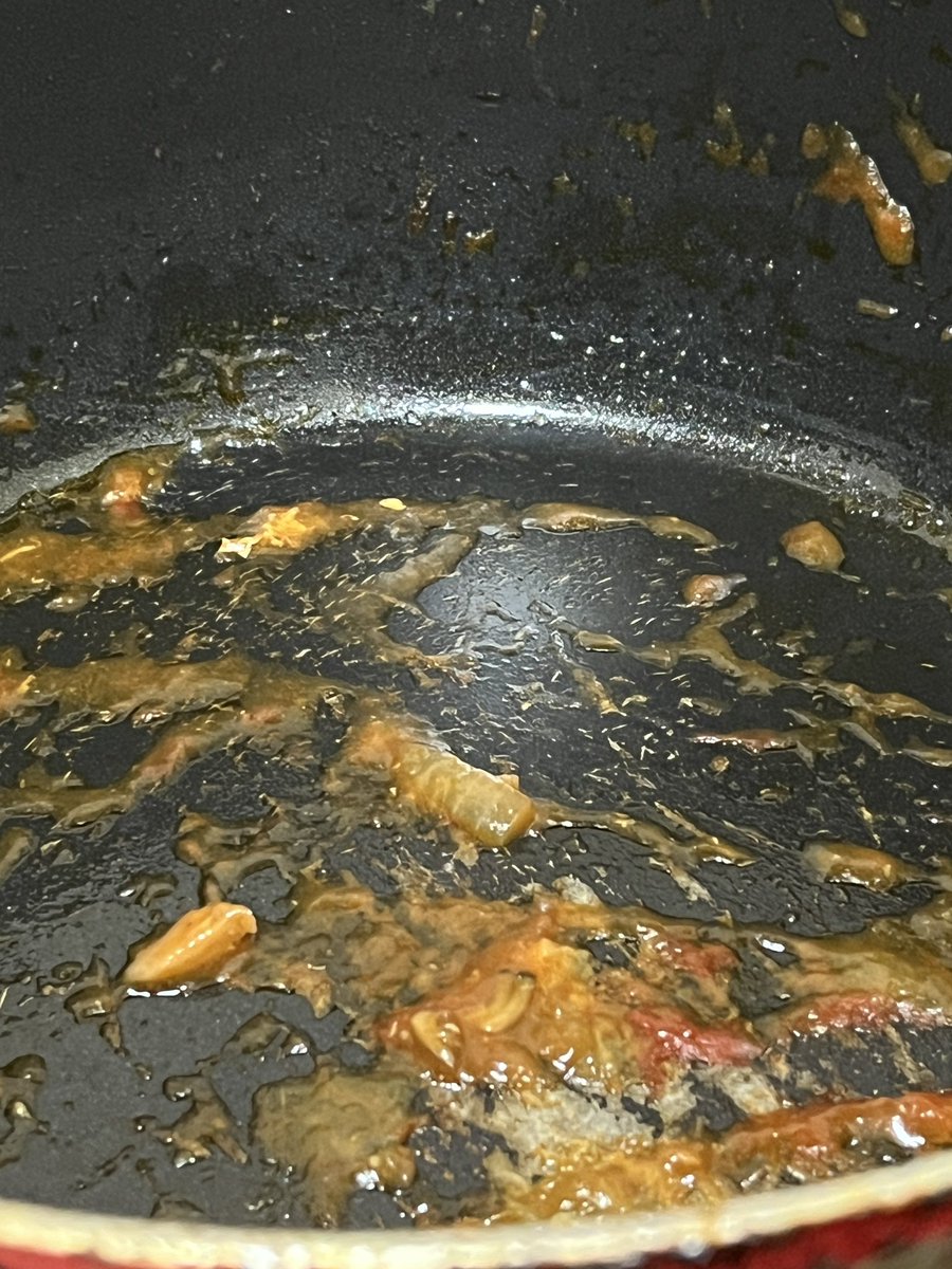 JUST_R6S's tweet photo. 鶏肉のトマト煮生活 3日目…… https://t.co/oz9I7qP3rR