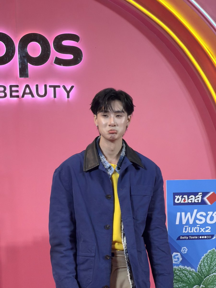 SystemaThailand's tweet photo. แล้วโดนลงโทษยังไงให้น่ารักขนาดนี้😍

#SalzSystemaxDewTee
#Dewtee #ดิวธี 
#dew_jsu #tee_vtp #SYSTEMAThailand https://t.co/agujfQhcTg