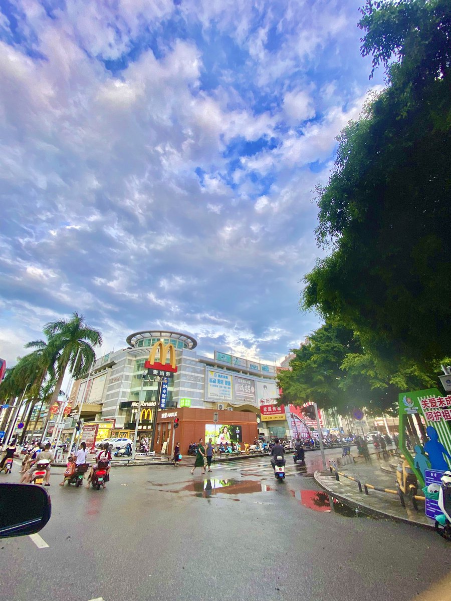 wstwst1101's tweet photo. 愛一個人是什麼感覺呢？ https://t.co/mqinqCUSsV
