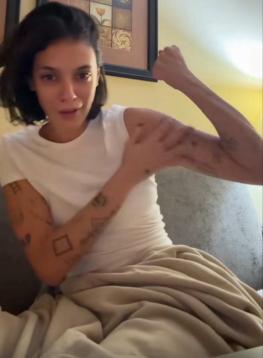 feimoreal's tweet photo. sentí cosas de mujer lesbiana https://t.co/s0iWoCvAhE