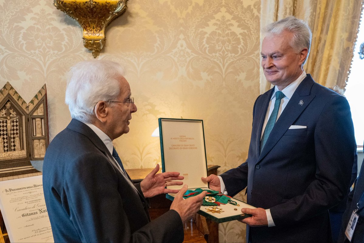 GitanasNauseda's tweet photo. Thank you, President Sergio Mattarella, for the warm welcome and for the great honour of receiving the Order of Merit of the Italian Republic. 

Lithuania and Italy are close allies in Europe and NATO, united by shared values, strong ties between our people, and a friendship that continues to grow.

We discussed our bilateral cooperation, European security, and support for Ukraine, as well as Lithuania’s upcoming EU Council Presidency. 

Thank you, President Mattarella, for your personal attention and support for the Lithuanian Culture Season in Italy.