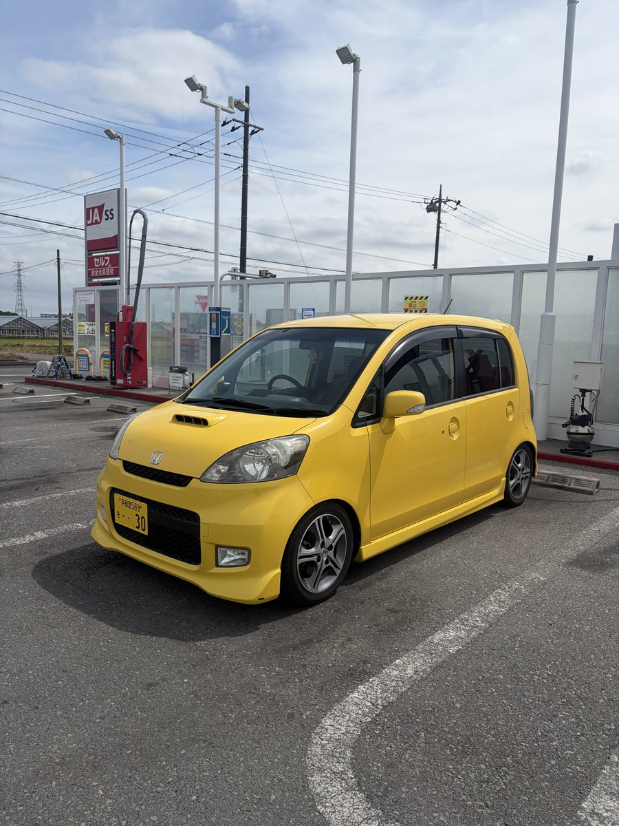 birel30's tweet photo. #車売ります

JB7ライフディーバ 後期 サンライトイエロー

10万円
(話早い人は割引します)

車検たっぷりR10 5月まで
機関良好
走る曲がる止まる問題ないです。

TEIN車高調
HKS毒キノコ
(純正部品あり)

スタッドレス付けます。 https://t.co/xG3i4GxHn8