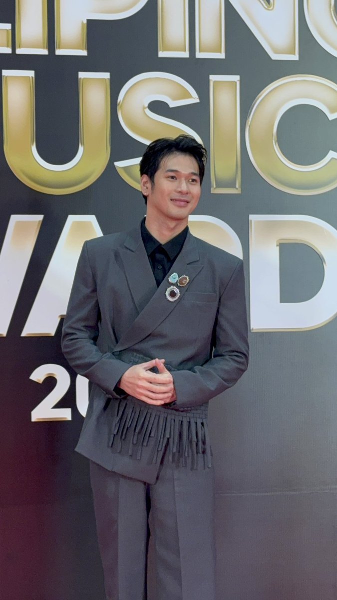 MSLifeAndShow's tweet photo. #MSShowbiz | “Golden Scenery of Tomorrow” star Wilbert Ross looks dapper at the red carpet of Filipino Music Awards 2026. https://t.co/KZWRygJr9W