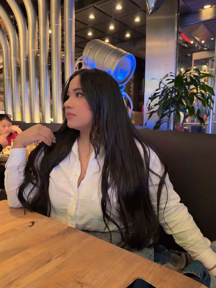 lipameme's tweet photo. Yo me siento Fabulosa con este post parto 😍🌝 https://t.co/9yQlZaJJT5