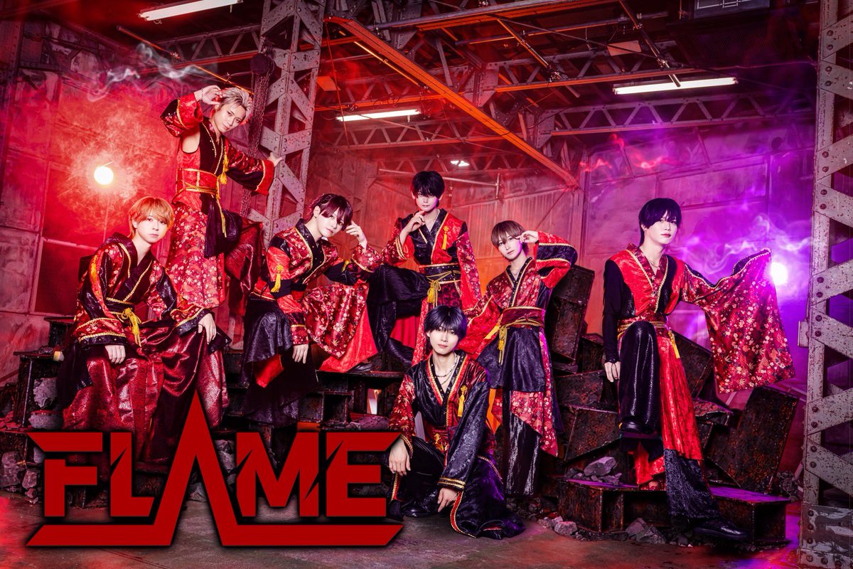 FLAME_0fficial's tweet photo. ◥◣＿＿＿＿＿＿＿＿＿＿＿＿＿＿＿◢◤

　　　　　　　FLΛME
　　　　　　NEW VISUAL

　　　　✧ 新全体アー写公開 ✧

　　    — 𝑨𝒘𝒂𝒌𝒆𝒏 𝒕𝒉𝒆 𝑭𝑳Λ𝑴𝑬 —

　　　 新たな姿、新たな物語。
　　 ここから始まる、僕らの世界。

◢◤￣￣￣￣￣￣￣￣￣￣￣￣￣￣￣◥◣

❤️ RED：こーた【@FLAME_kota】

💜 PURPLE：つきな【@FLAME_tsukina】

💚 GREEN：らいち【@melmelo_raichi】

💛 YELLOW：こうよう【@FLAME__koyo】

🩵 LIGHT BLUE：しょう【@FLAME__sho】

🤍 WHITE：りょうは【@FLAME_ryoha】

💙 BLUE：とら【@FLAME_tora1】

◥◣＿＿＿＿＿＿＿＿＿＿＿＿＿＿＿◢◤

　　　𝑳𝒆𝒕 𝒕𝒉𝒆 𝑭𝑳Λ𝑴𝑬 𝒃𝒆𝒈𝒊𝒏.
