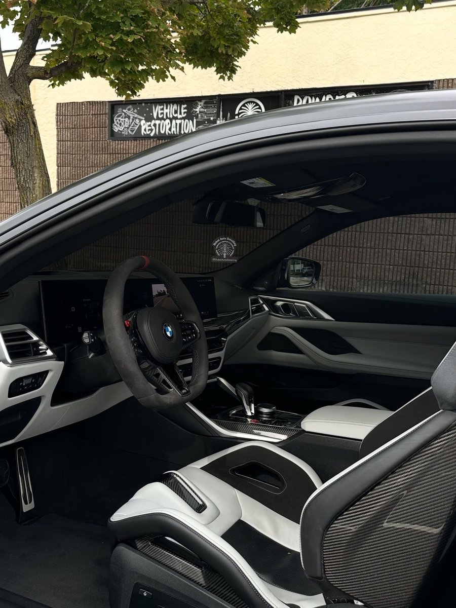 TheAutoHub's tweet photo. BMW G82 M4 Competition https://t.co/wRWuktwYPZ