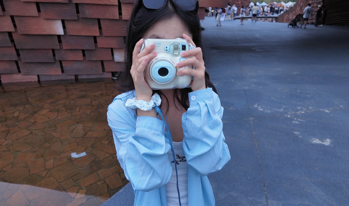 Alicezmxp's tweet photo. 📷100fo 看镜头 留影之(ᗒᗣᗕ)՞ https://t.co/yLnEKCQtXH