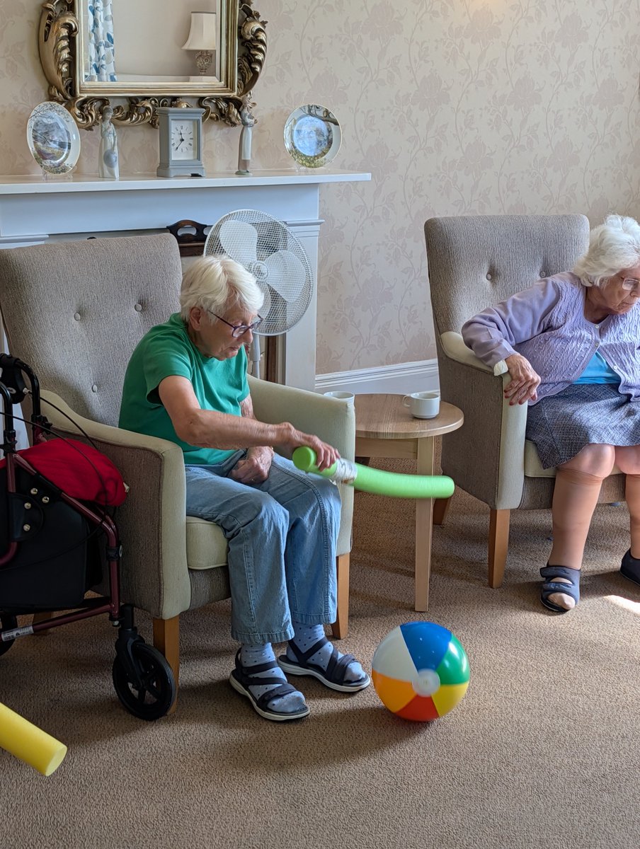 FriendsElderly's tweet photo. Our residents at The Lawn Care Home look forward to their weekly ball game activity. It’s always a great opportunity to get active, have fun and enjoy some friendly competition! ⚽

Find out more about our Alton care home: https://t.co/iFoBnP7Z03 https://t.co/5MuxnlLEXD