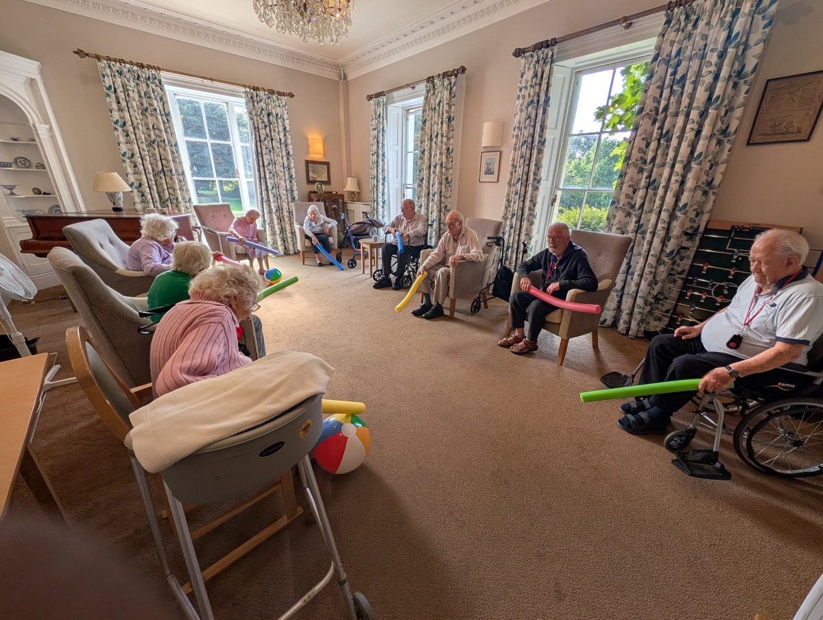 FriendsElderly's tweet photo. Our residents at The Lawn Care Home look forward to their weekly ball game activity. It’s always a great opportunity to get active, have fun and enjoy some friendly competition! ⚽

Find out more about our Alton care home: https://t.co/iFoBnP7Z03 https://t.co/5MuxnlLEXD