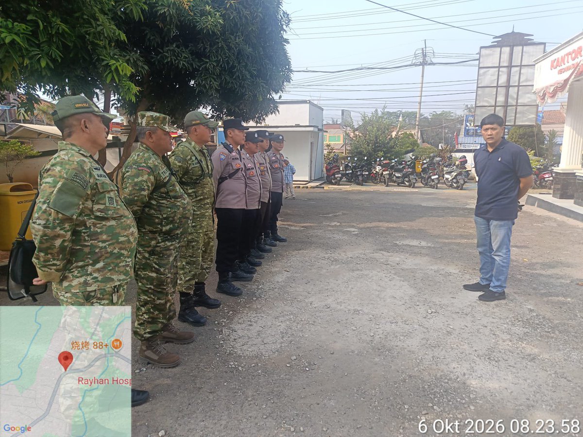 HumassekCpdysbg's tweet photo. Ipda Ari Kurniawan, S.Ip., M.H., Panit Reskrim Polsek Cipeundeuy pimpin Apel Pratugas pengamanan penetapan balon menjadi calon, penyerahan SK dari panitia kepada Calon, penentuan no urut dan tanda gambar serta pelaksanaan Deklarasi Damai Desa Wantilan https://t.co/hAv8I0urJW