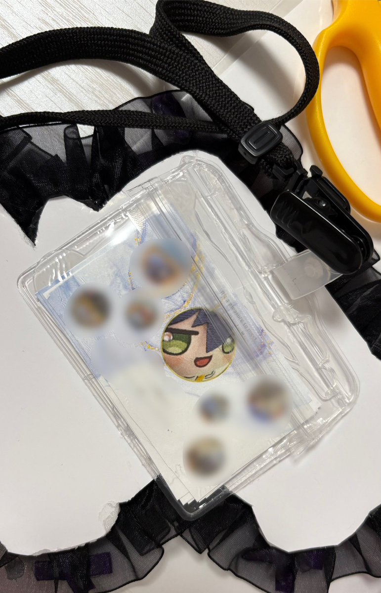Ena3_3's tweet photo. 私がしたかったことはこれ
ネームボードの後ろに自己紹介的なカード(名刺)を忍ばせること https://t.co/N4jlXowywy