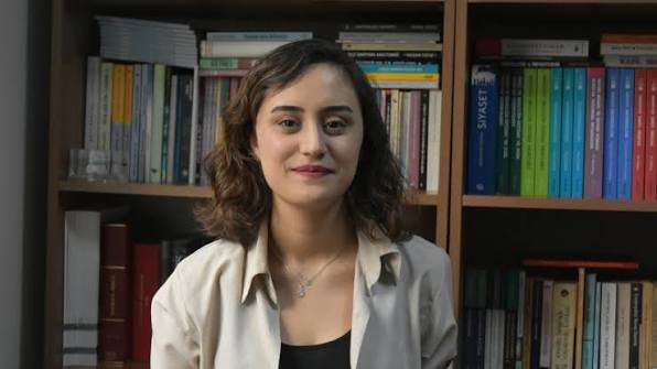 espresmi's tweet photo. SKM İstanbul İl Sözcümüz Leyla Can ve yoldaşımız Endam Hatice Özaslan bugün görülen duruşmalarda tahliye edildi.

Hoş geldiniz yoldaşlar! 💐 https://t.co/7ekjwiy8at