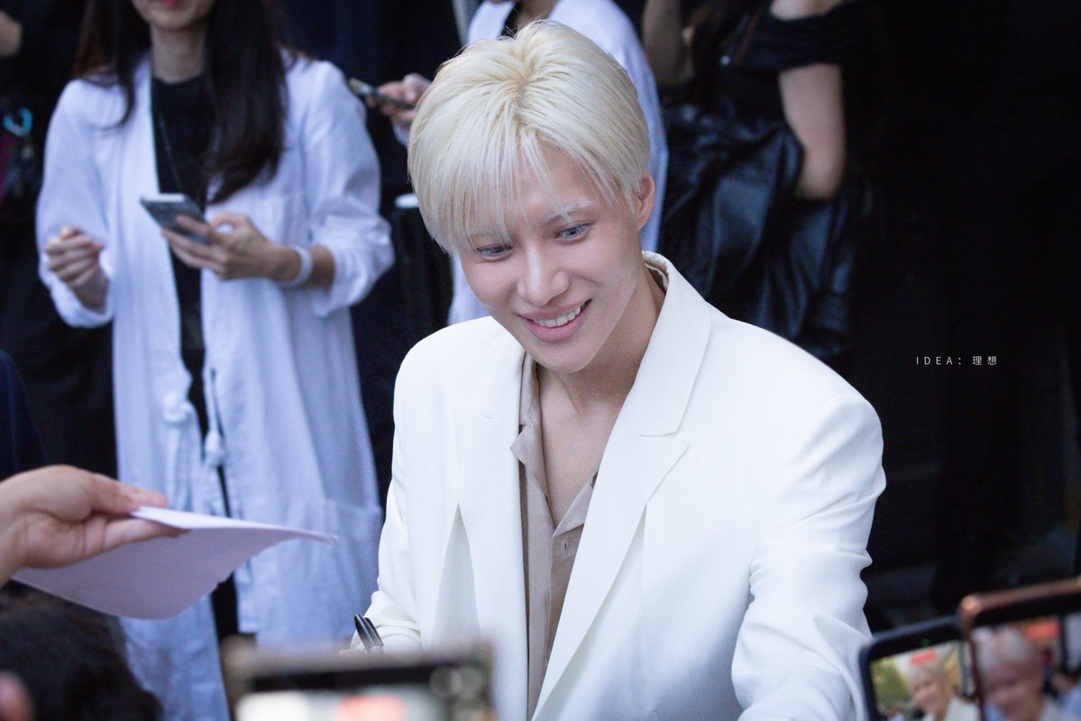 IDEAetTAEMIN's tweet photo. 260929 MaisonMargiela

Paris

3P

#TAEMIN #태민 #テミン 
#TAEMINxMaisonMargiela
#TAEMIN #MaisonMargiela
#TAEMINxMaisonMargielaSS27 https://t.co/Xl2cEFCGRC