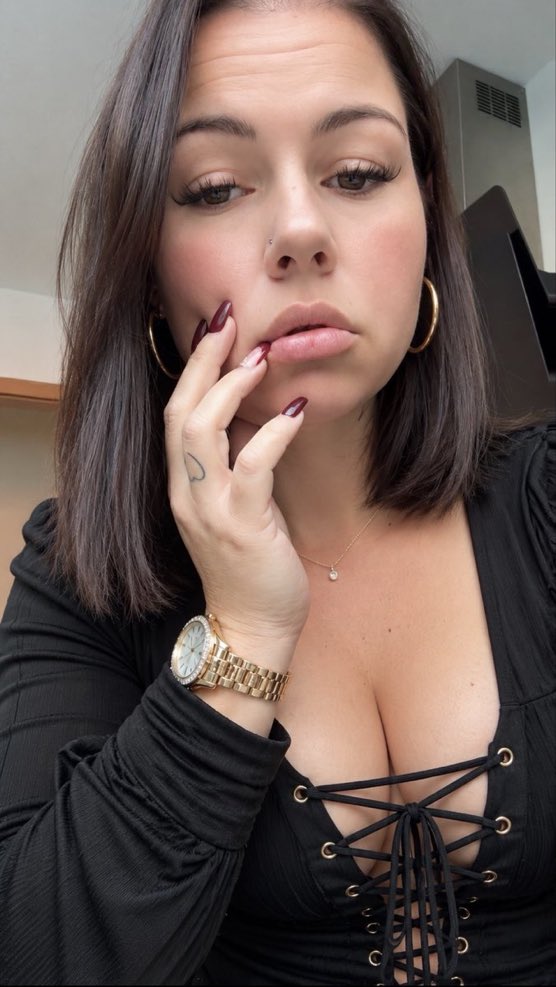 SerenaQueenR's tweet photo. Dein letzter Rest Würde liegt auf dem Konto. Schick ihn rüber.
Dann bist du vollständig meins. 😏🤭
#findom #finsub #zahlsklave #paypig https://t.co/RthKMOiQVE