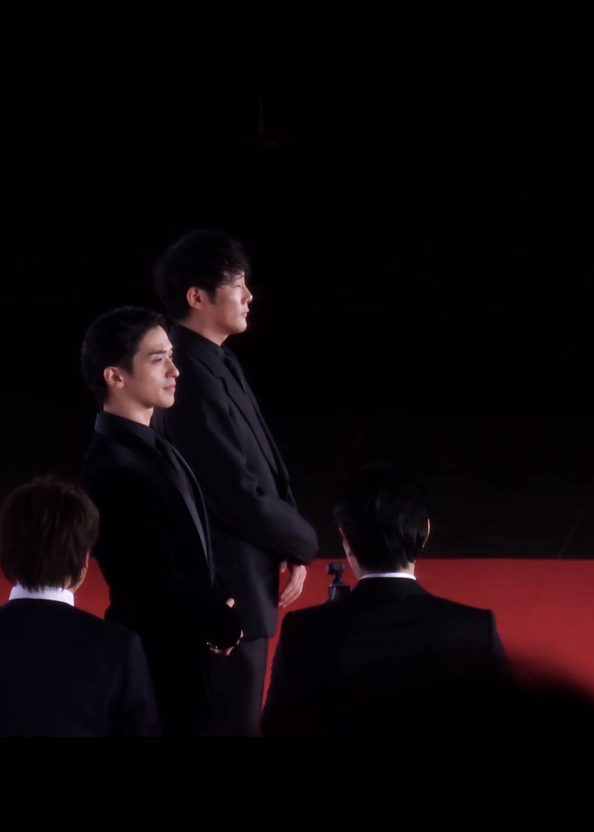 ryuchelseai's tweet photo. 요코하마류세이 붐은 온다
#요붐온 #BIFF #横浜流星

우리 류세이 한국 땅 밟았어요!!!!!!🇰🇷💜 https://t.co/R7mCZYscyu