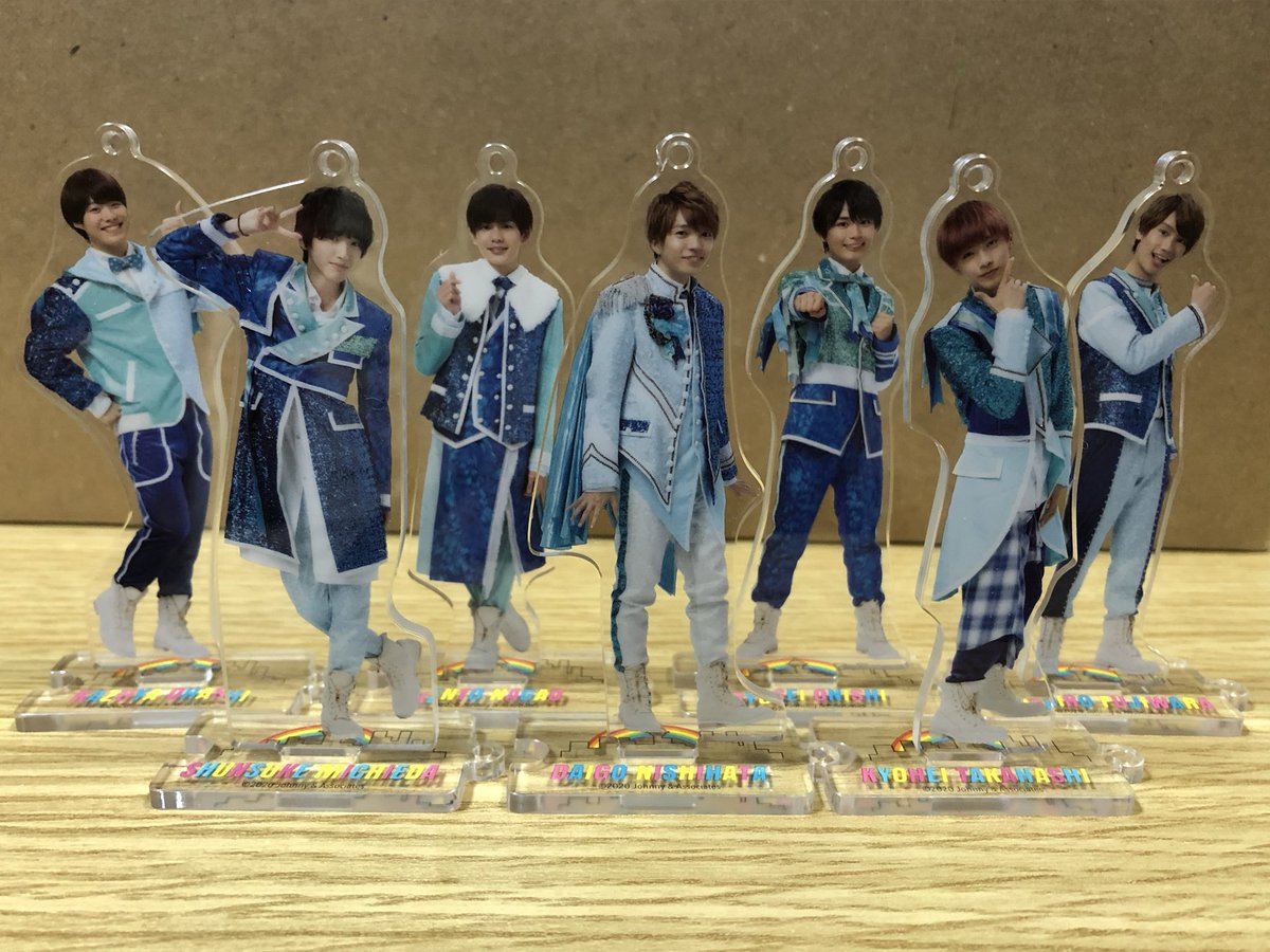 kaz__ooo158's tweet photo. 恭平の配信観ながらいろいろ思い出すー
なにわちゃん結成8周年おめでとうだよ
💚🩷💛❤️🧡💜💙 https://t.co/Wo0742IjL1