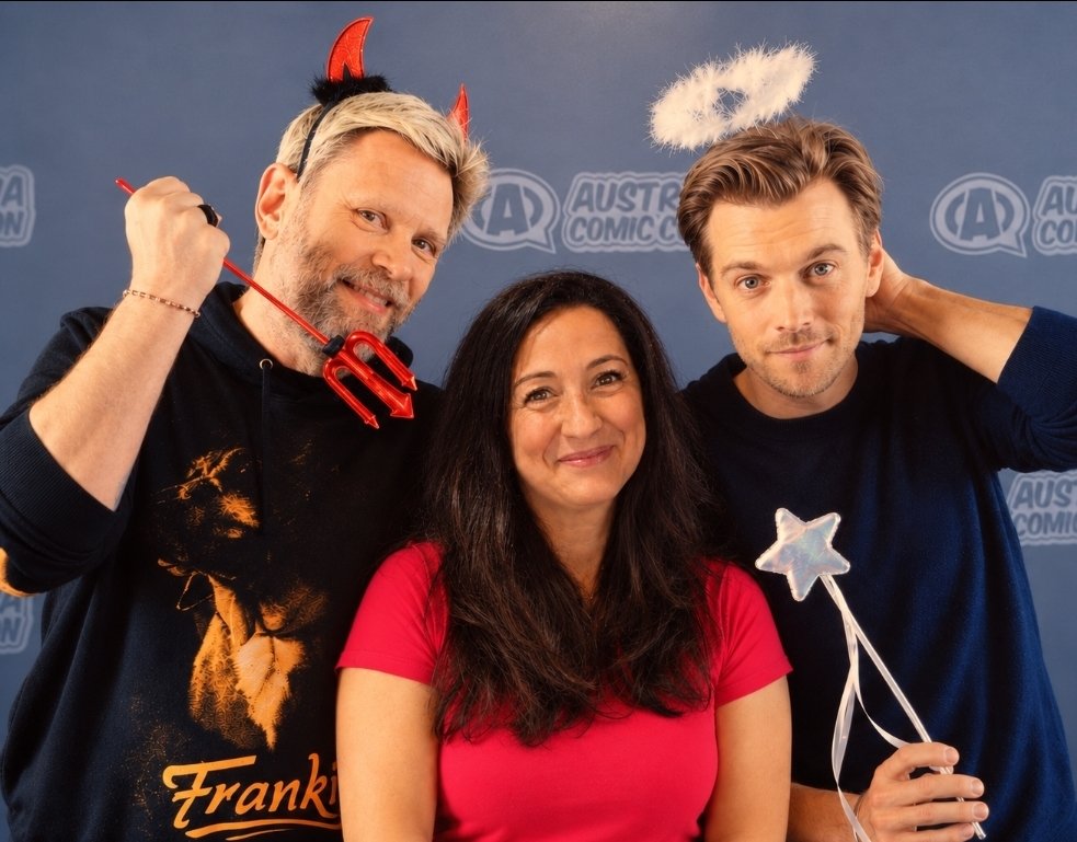 Tuli_LUX's tweet photo. @PlnetPellegrino @MarkRPellegrino Met Mark at Austria Comic Con this year. ❤️ My first thought looking up at him was “Damn, you're tall!” 😂 He’s kind, funny, warm-hearted and a true gentleman 🥰 We’ve stayed in touch occasionally and he’s always treated me with nothing but kindness and respect. ❤️ Hugs 🫂💕 https://t.co/P6YtaoRp2w