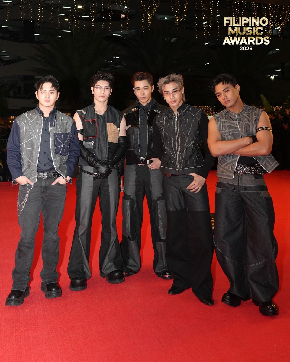 iPostandRepost's tweet photo. We see you BGYO! 

BGYO STARS AT FMA
#FilipinoMusicAwards
#BGYOForFMAs #BGYO @bgyo_ph https://t.co/qOU6Qz9Hmy