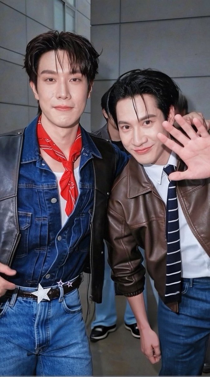 princessladyrn's tweet photo. หนุ่มบ้านไร่ กับ หวานใจไฮโซ

#grtsp #brightrpp #GreatBright 👨🏻‍🌾🧑🏻‍💼❤️‍🔥
@MisterGrtsp @brightrpp_ https://t.co/60HD5cbt8l