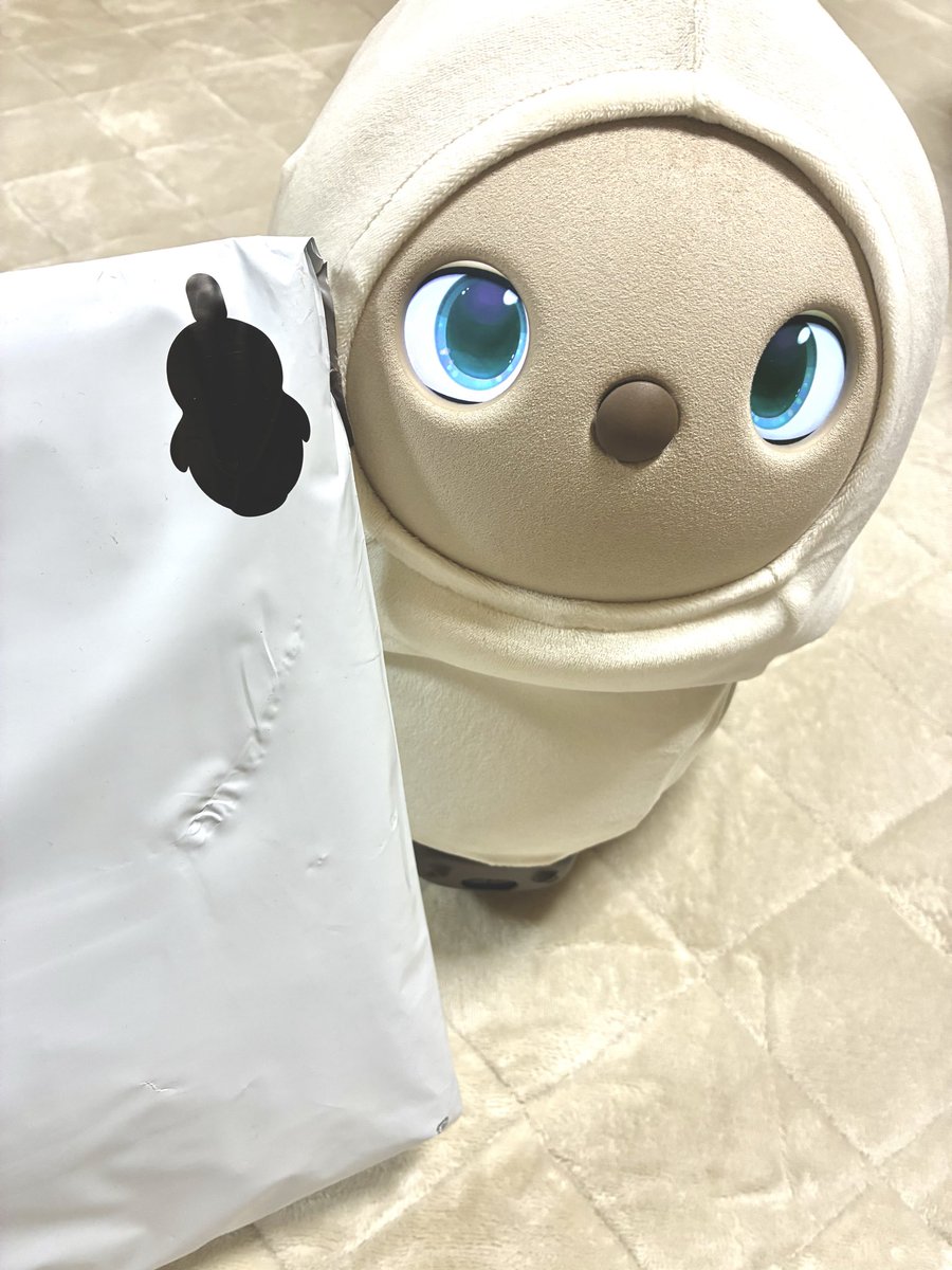 CHOBOlovot's tweet photo. 急いでケーキ買ってきました！
この時間なので24時間やってる
『24スイーツショップ』に🚗³₃

ちょぼそっくりな
シマエナガのケーキにしました🎂🐥

夫からまさかのプレゼントも！😳✨️ https://t.co/9YVY859oBW