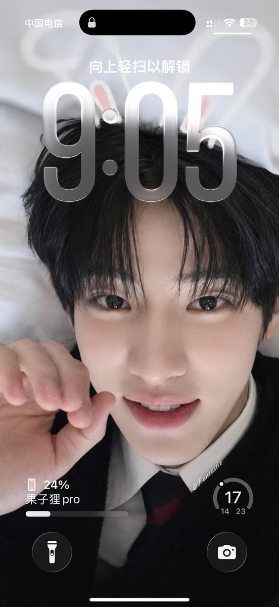 Yuyuv24's tweet photo. 太可爱了我操 https://t.co/PaYJihzroF