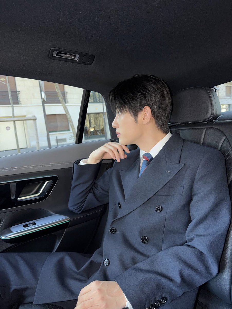 Aaddkag0p's tweet photo. 진짜 이쁘게 생겼다.. https://t.co/52mHvJrNAV