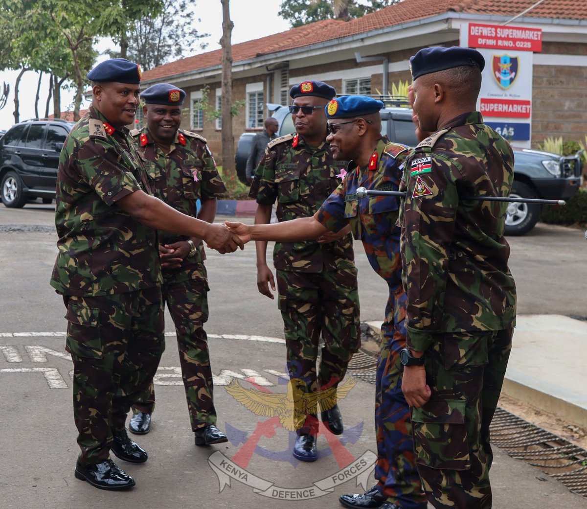 kdfinfo's tweet photo. Newly commissioned medical specialist officers commenced a five-day induction training at the Defence Forces Memorial Hospital, Nairobi, following eight months of cadet training at the Kenya Military Academy.

See more: https://t.co/Z5SXPzZfxg https://t.co/b1Xo0vCseE