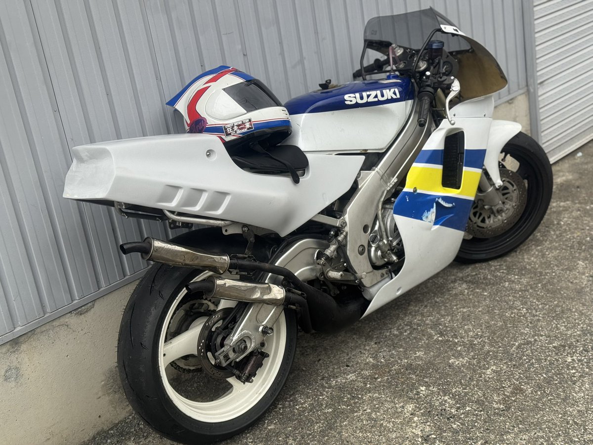 LUCKYSUKEBE180's tweet photo. 上げ直し
全て込み80万NCNR 
RGV250Γ VJ22A SP
その他気になることコメントください値下げなし https://t.co/y7iKATRVDo