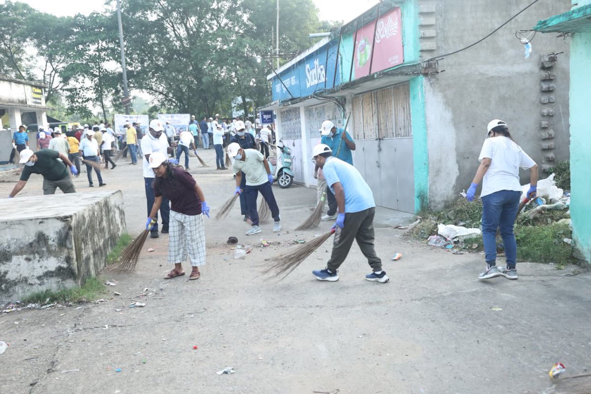copper_ltd's tweet photo. In observance of Special Campaign 6.0, cleanliness drives were conducted across all HCL units and offices with the mission to create litter-free model townships.
#SwachhataHiSeva #SwachhataHiSeva2026 #SwachhBharat #CleanlinessDrive #CleanIndia #HindustanCopperLimited #SwachhBharatMission #SpecialCampaign
@MinesMinIndia
@kishanreddybjp
@satishdubeyy
@mygovindia