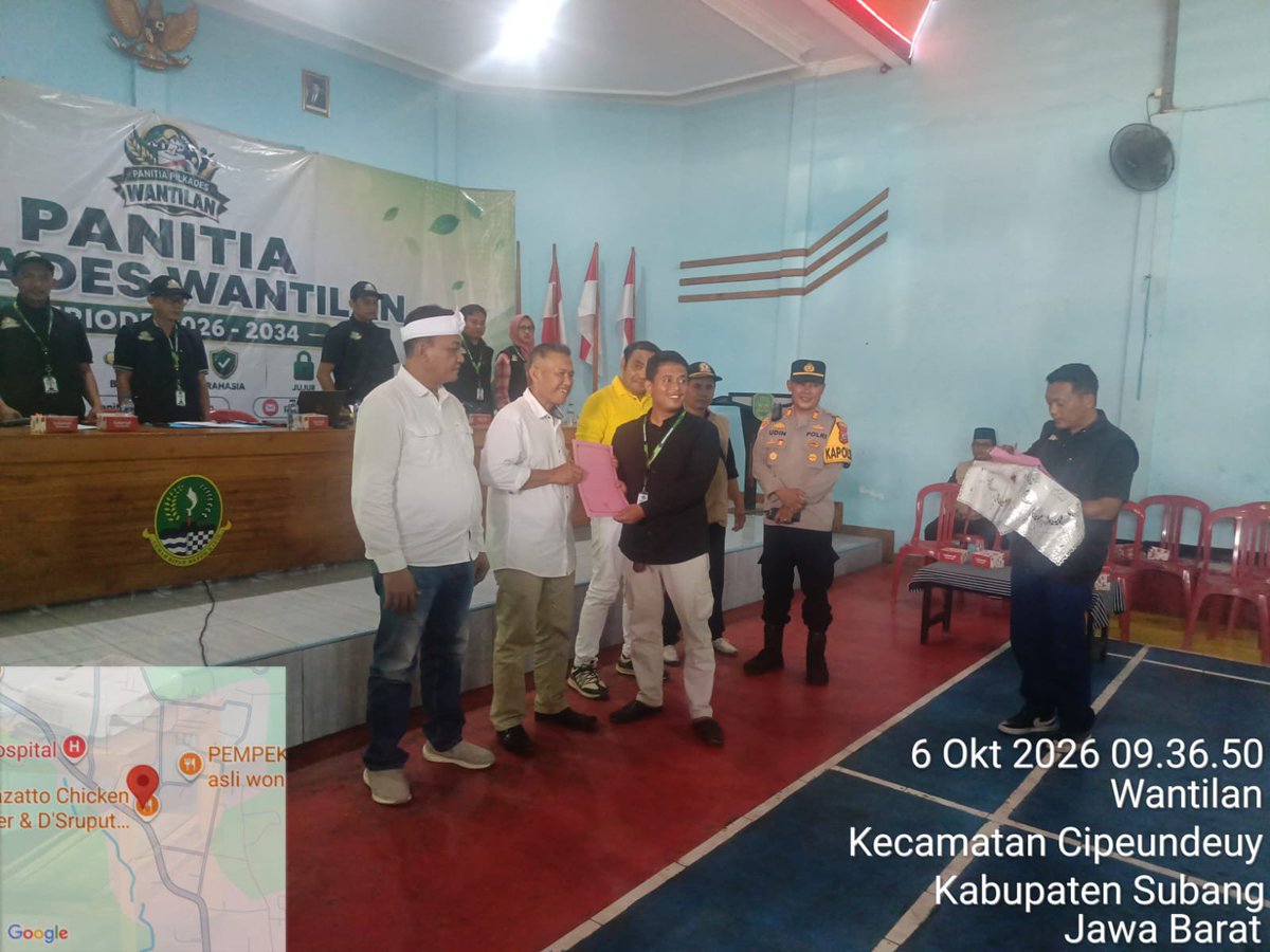 HumassekCpdysbg's tweet photo. Kegiatan pengamanan penetapan balon menjadi calon, penyerahan SK dari panitia kepada Calon, penentuan no urut dan tanda gambar serta pelaksanaan Deklarasi Damai Desa Wantilan https://t.co/Tkf1JiM0MY