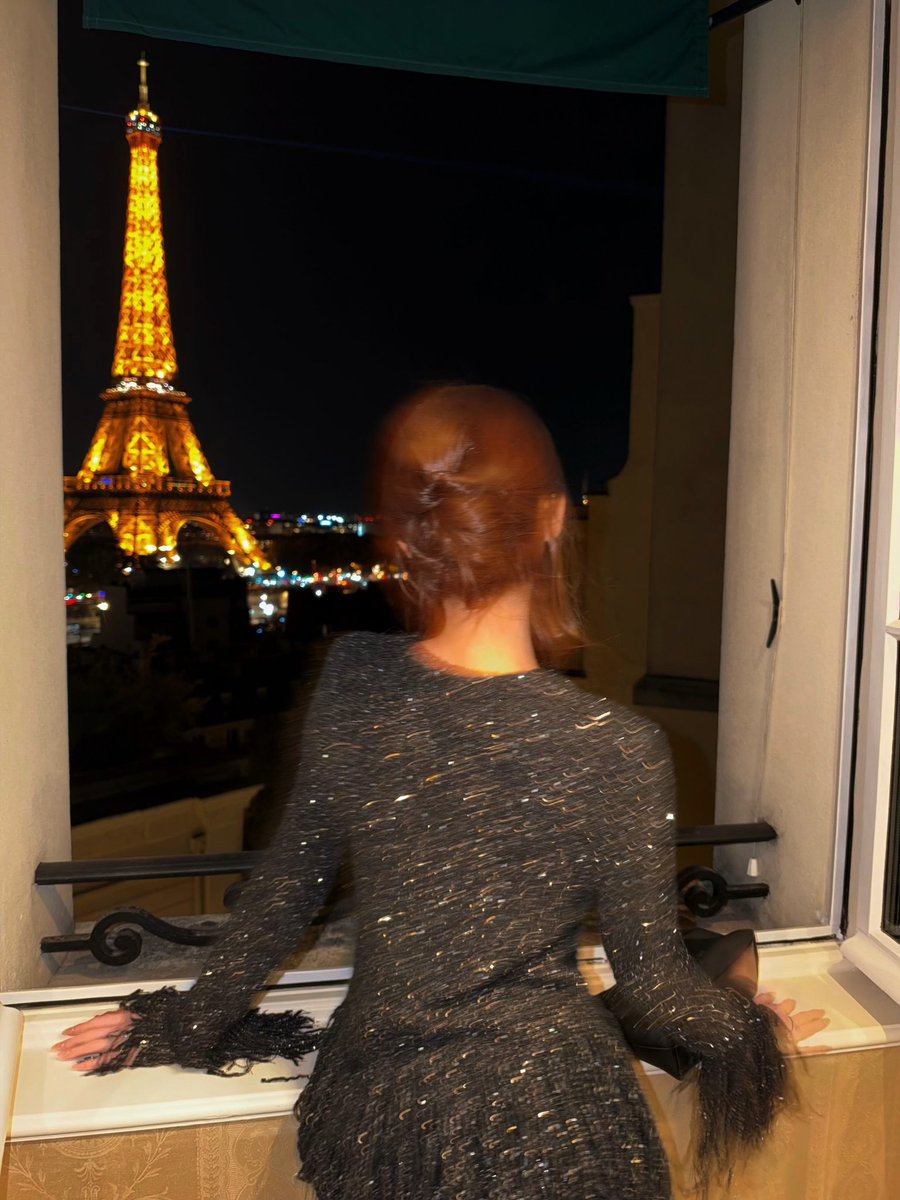 zoey40340428's tweet photo. 👸🏻

#JANGWONYOUNG
#WONYOUNG
#WonyoungDiorSummer27
#DiorSummer27 @Dior https://t.co/HFJ3alEnnA