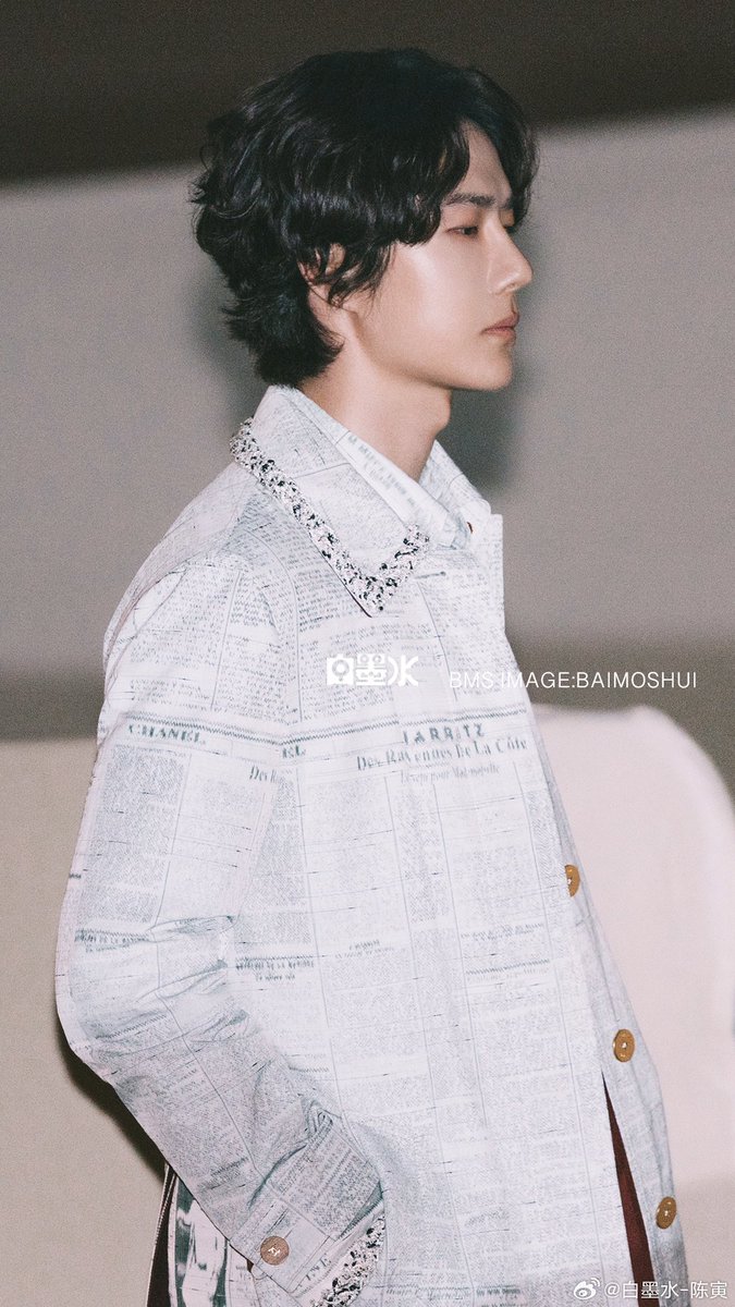BehindMoon9293's tweet photo. บ้านนี้ภาพสวยอ่ะ 

Prince Wang Yibo 👑   

Cr 白墨水-陈寅 https://t.co/PxKWWRUqxZ