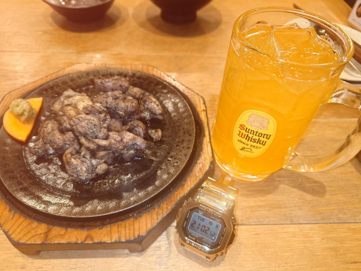 nebrain's tweet photo. 晩酌( ˇωˇ )２年ぶりの東京…映画ディガーレッドカーペット…人生最初で最後？行ってきましたよ。座席にも恵まれ、トム・クルーズにサインとグータッチを頂きましたあ。秋葉原に戻り、塚田牧場さんで、一人飲み会でっす(´ー`)/
#晩酌 https://t.co/tAiCJAtxB2