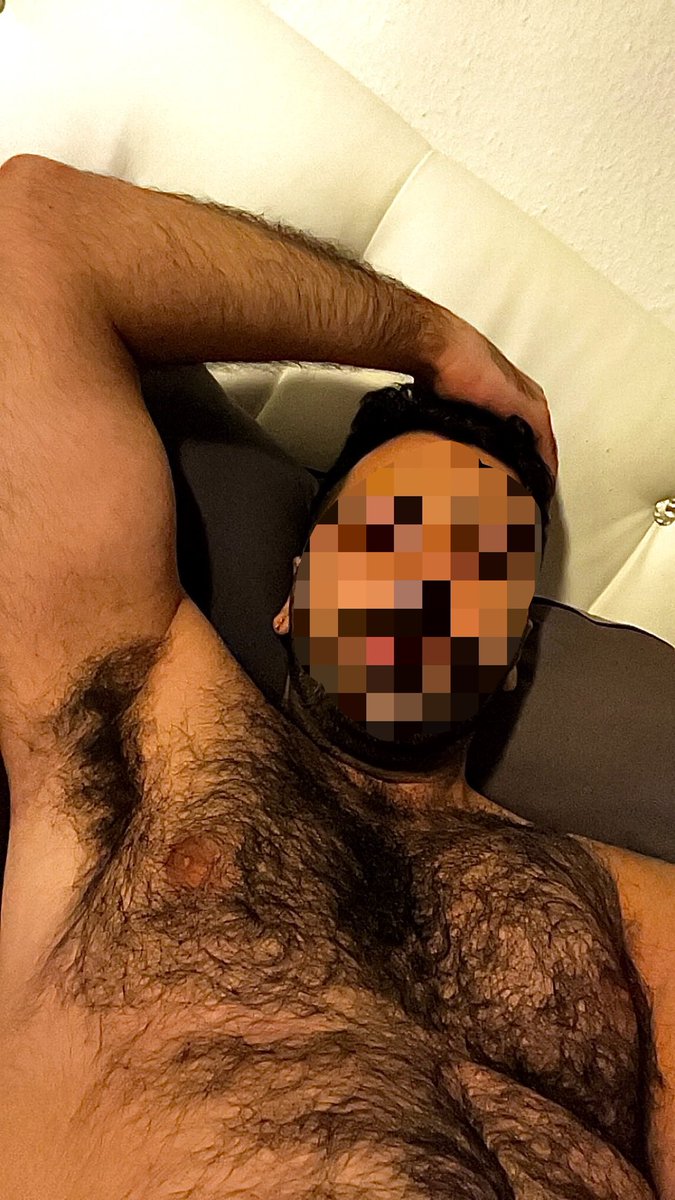 BenOrion99's tweet photo. Cum on my chest? 😏 https://t.co/4cGFCjox0N