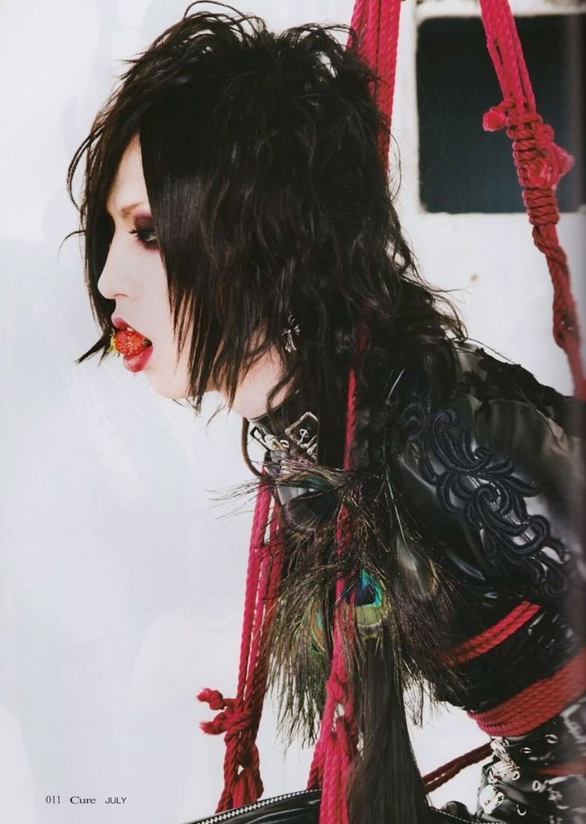 manashairstrand's tweet photo. people will genuinely be like “omg this bandman is so cute and elegant he’s literally an angel”

and it’s a picture of their bandman in shibari with a ballgag https://t.co/vI1X6tcYhw