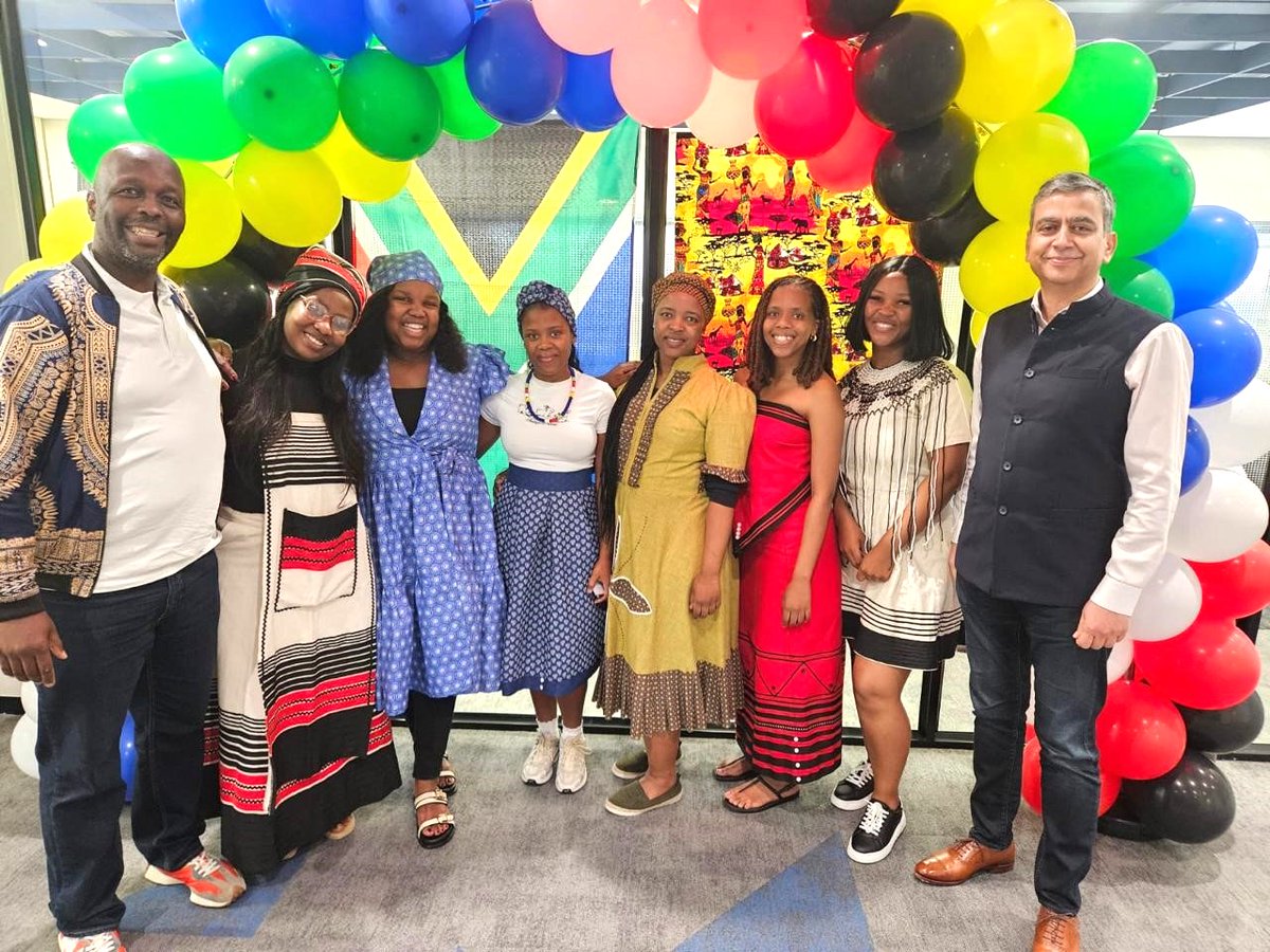 Go_Atain's tweet photo. #HeritageDay at #Atain was a celebration of the rich diversity that makes #SouthAfrica so unique. Our Atainers came together in traditional attire, proudly sharing their cultures and traditions, while enjoying boerie rolls and the spirit of togetherness that defines the day. https://t.co/bYDC1FELnx
