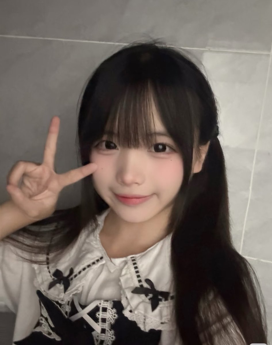 melani377eshort's tweet photo. 假期准备结束

有人要锐评我17的福吗

Luo照  实况！！不要🚪看了别说黑就行！！特别不要乱传 https://t.co/Y8Zpyho7dM